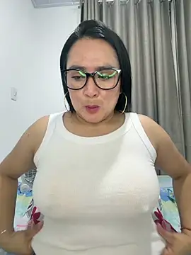rousee69  online show from 05-21-26, 10:00