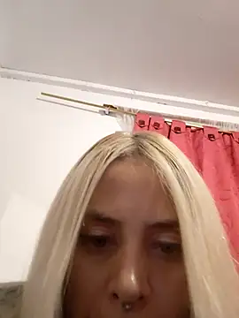 sofigirlgold online show from 05-18-26, 03:46