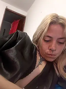 sofigirlgold online show from 05-24-26, 01:38