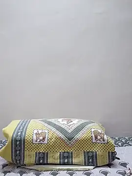 hot kiran2000 online show from 05-29-26, 06:17