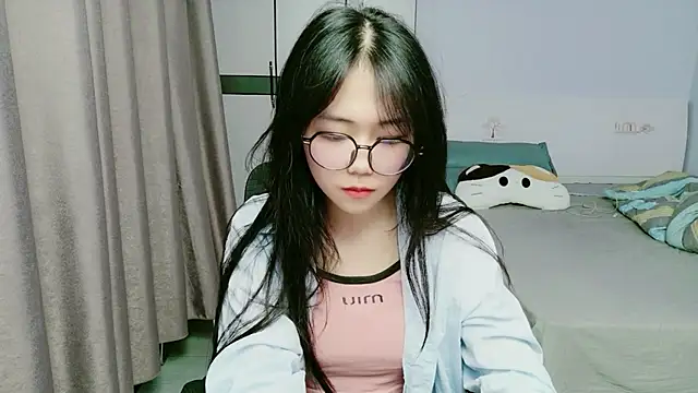 xiaoxiaoyu030 online show from 05-13-26, 10:56