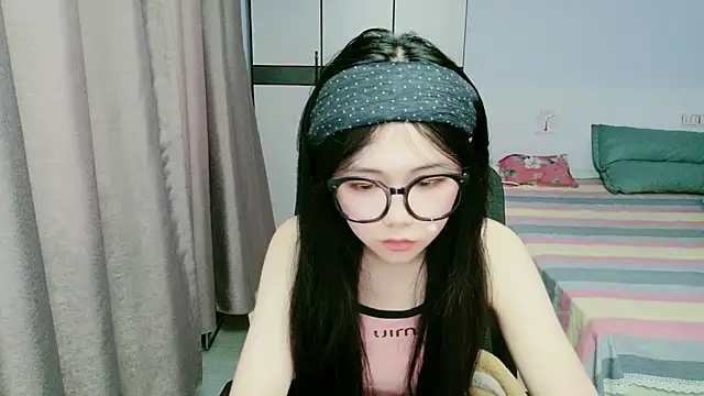 xiaoxiaoyu030 online show from 05-27-26, 10:34