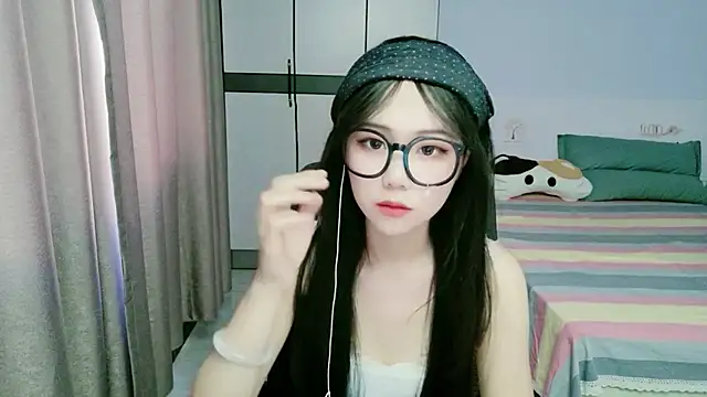 xiaoxiaoyu030 online show from 05-30-26, 07:49