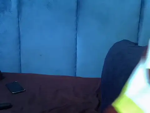 Queenleahx online show from 05-20-26, 05:57