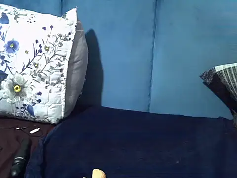 Queenleahx online show from 05-26-26, 06:09