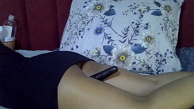 Queenleahx online show from 07-04-26, 06:14