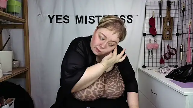 mistress molly online show from 05-16-26, 05:15
