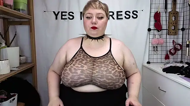 mistress molly online show from 05-16-26, 10:36