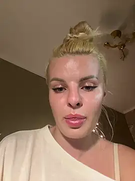 Snapshot of MissAnabel_ chatting on 07-23-26, 05:55 MissAnabel online show from 07-23-26, 05:55