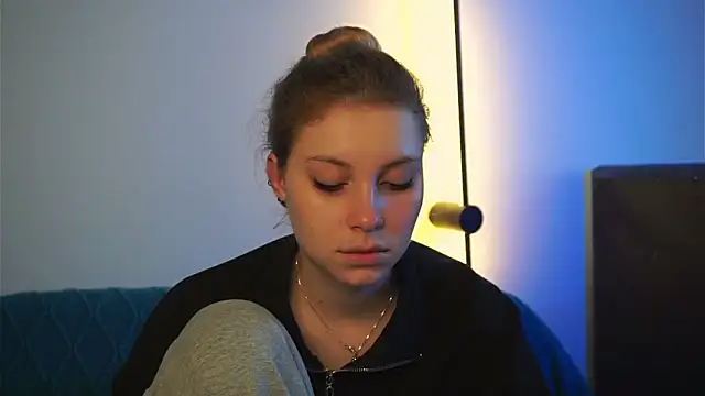 Snapshot of Sairallyn chatting on 05-23-26, 05:12 Sairallyn online show from 05-23-26, 05:12