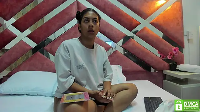 keylli vega online show from 05-14-26, 12:01