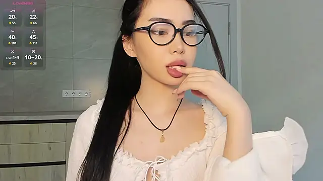 adelinya online show from 05-24-26, 12:32