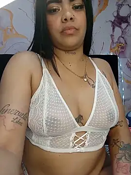 luxuryluna online show from 05-15-26, 11:56