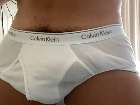Snapshot of drthiagoleon chatting on 05-16-26, 03:55 drthiagoleon online show from 05-16-26, 03:55