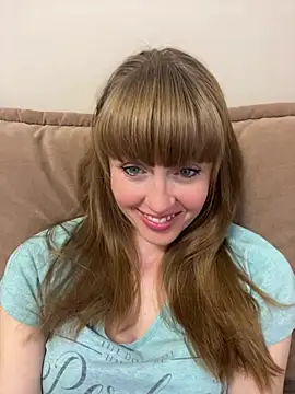Kamilochka29511 online show from 05-17-26, 09:49