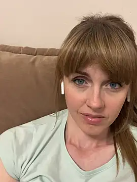 Kamilochka29511 online show from 05-21-26, 05:20