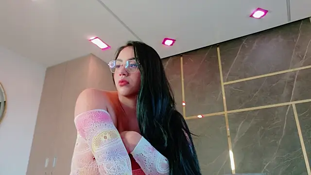 Snapshot of emily-Hornyy chatting on 05-18-26, 12:22 emily-Hornyy online show from 05-18-26, 12:22