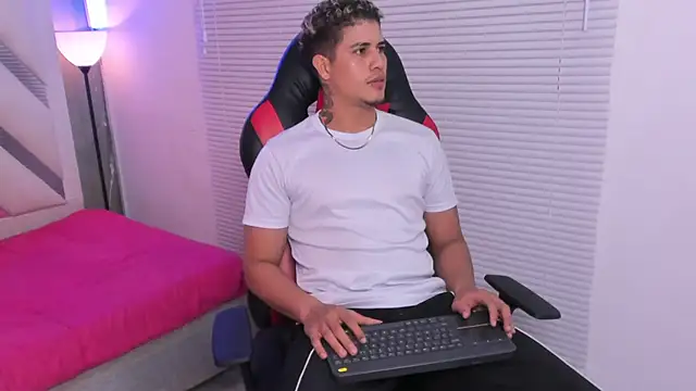 dominic connor online show from 07-22-26, 03:20