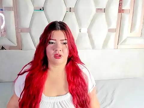 Snapshot of Gingerblis chatting on 05-15-26, 04:08 Gingerblis online show from 05-15-26, 04:08