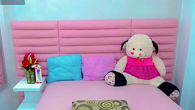 ariadnna princes online show from 05-15-26, 04:30