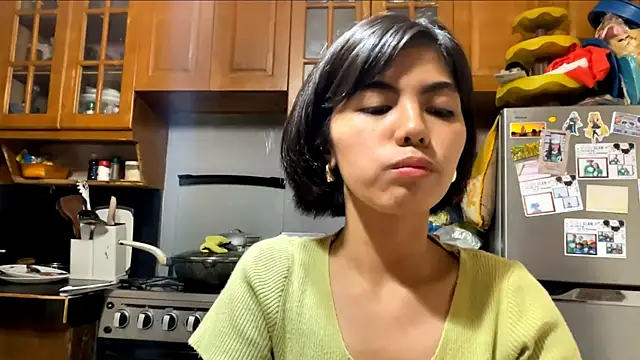 YukikoSchaefers online show from 05-26-26, 05:14