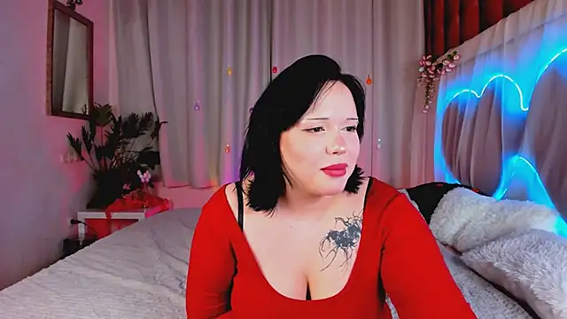 Snapshot of KittyNuarr chatting on 05-16-26, 01:32 KittyNuarr online show from 05-16-26, 01:32