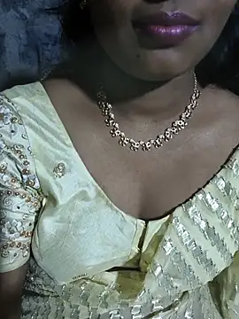 Snapshot of lilly-telugu chatting on 07-11-26, 05:04 lilly-telugu online show from 07-11-26, 05:04
