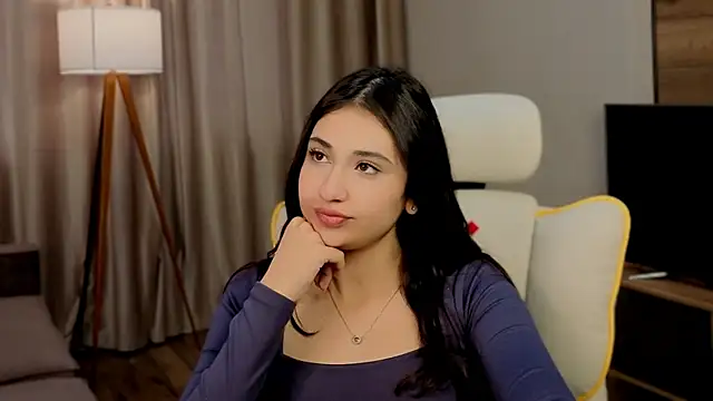 Snapshot of honeylanaa chatting on 05-29-26, 05:05 honeylanaa online show from 05-29-26, 05:05