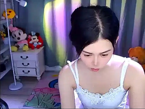 QinQin-888 online show from 05-20-26, 01:17