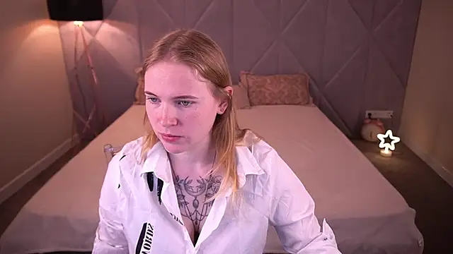 NikkyReyyy online show from 05-25-26, 05:35
