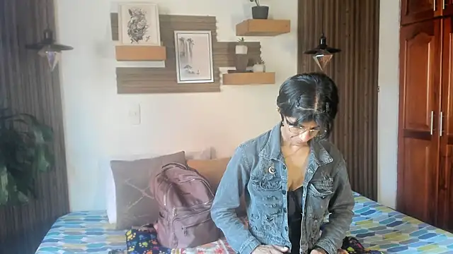 Evaa campbell online show from 05-30-26, 01:08