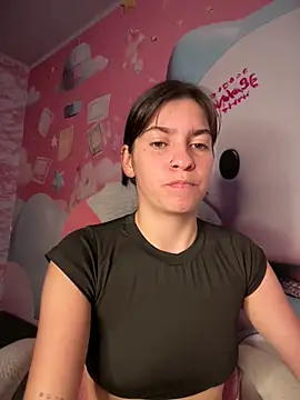 Stefany LS online show from 05-19-26, 01:06