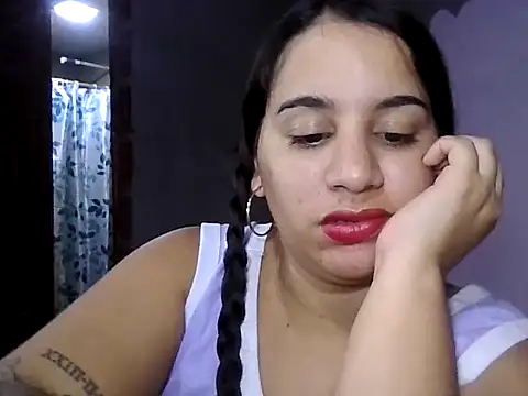Snapshot of tifanny27 chatting on 07-02-26, 03:45 tifanny27 online show from 07-02-26, 03:45