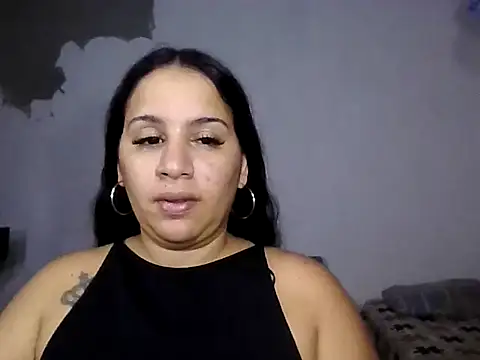 Snapshot of tifanny27 chatting on 07-27-26, 03:35 tifanny27 online show from 07-27-26, 03:35