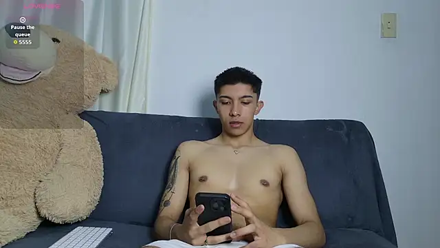 Thesaint xxx online show from 06-27-26, 10:48