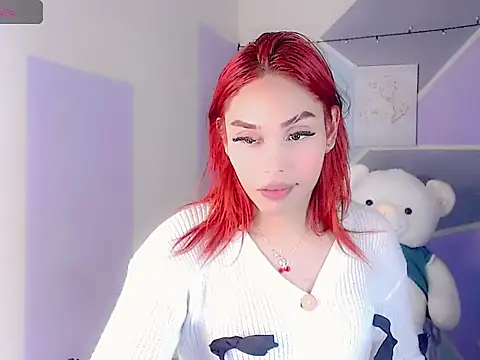 Snapshot of salome-guzman06 chatting on 05-27-26, 07:44 salome-guzman06 online show from 05-27-26, 07:44