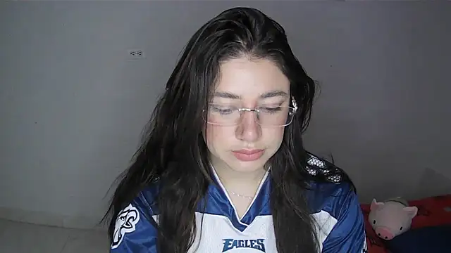Snapshot of alythia chatting on 05-22-26, 02:40 alythia online show from 05-22-26, 02:40