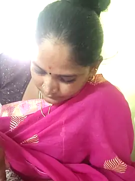 Snapshot of mynatamil143 chatting on 06-12-26, 06:34 mynatamil143 online show from 06-12-26, 06:34