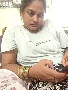 Snapshot of mynatamil143 chatting on 07-05-26, 04:41 mynatamil143 online show from 07-05-26, 04:41