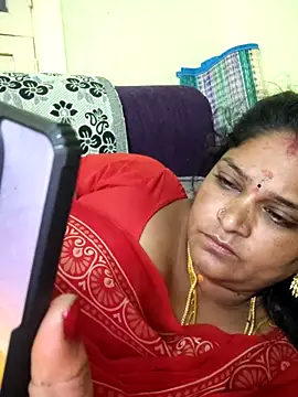 Snapshot of mynatamil143 chatting on 07-10-26, 11:07 mynatamil143 online show from 07-10-26, 11:07