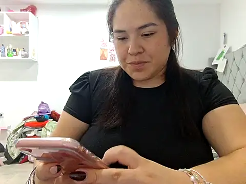 Snapshot of Maca3468 chatting on 05-23-26, 03:56 Maca3468 online show from 05-23-26, 03:56