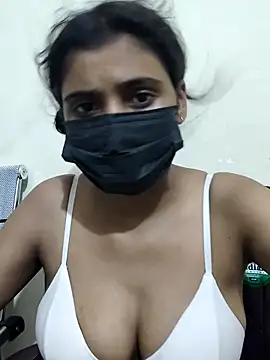 Snapshot of Poonam-Ray chatting on 06-21-26, 07:05 Poonam-Ray online show from 06-21-26, 07:05