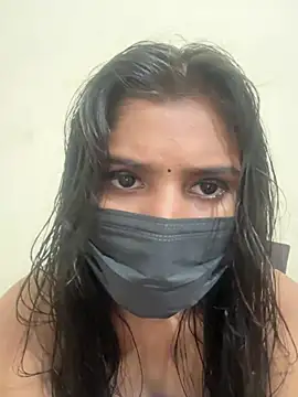 Snapshot of Poonam-Ray chatting on 07-05-26, 06:20 Poonam-Ray online show from 07-05-26, 06:20