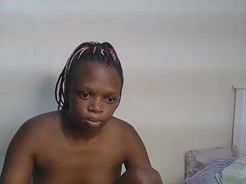 Snapshot of Candiemaya chatting on 05-24-26, 04:06 Candiemaya online show from 05-24-26, 04:06