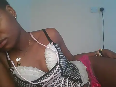 Logon20 online show from 05-18-26, 06:08