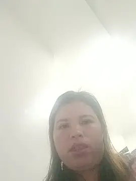 -Yeyi- online show from 05-21-26, 02:13