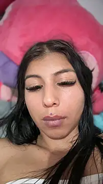 Snapshot of ariella_lovee chatting on 05-22-26, 12:07 ariella lovee online show from 05-22-26, 12:07