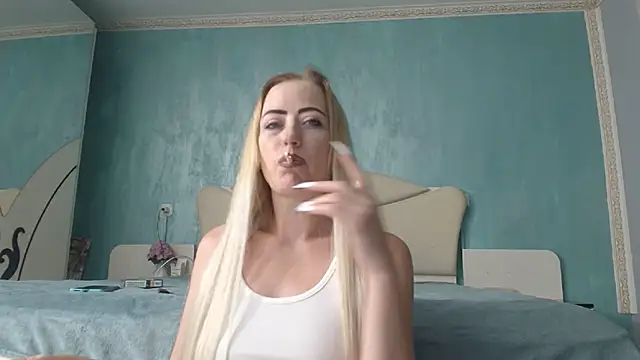 LaraLanee online show from 07-09-26, 07:29