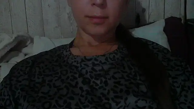 Bella--White online show from 05-29-26, 04:05