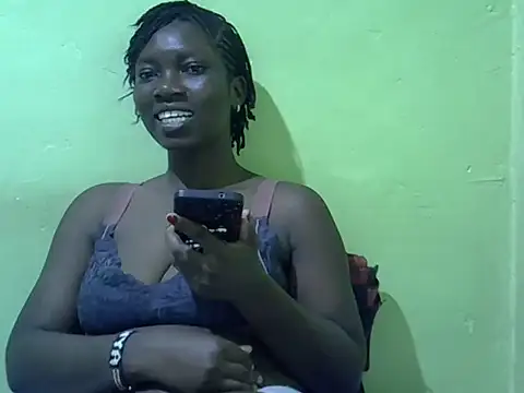 Snapshot of Sweet-Lynn chatting on 07-13-26, 07:16 Sweet-Lynn online show from 07-13-26, 07:16